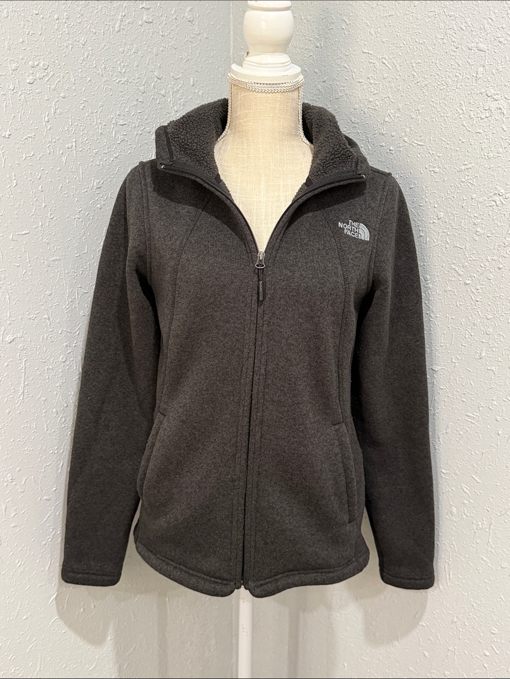 The North Face‎ Crescent Women's Charcoal Full-Zip Fleece Jacket Size Small